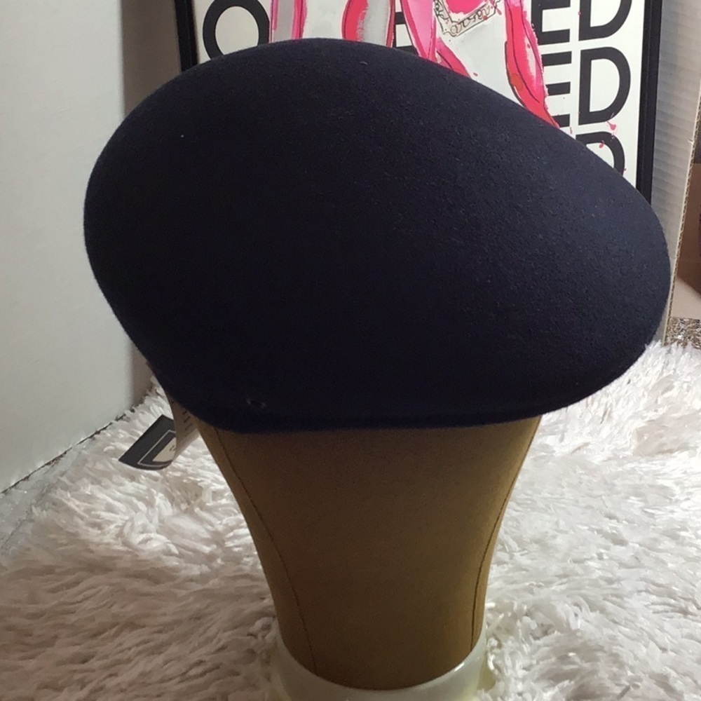 NWT Newsboy wool felt cap. Unisex. One size